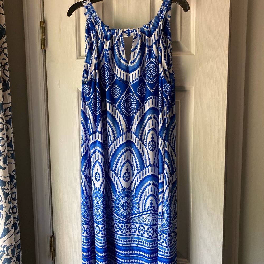 Cute summer dress.